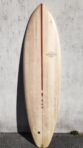 Shortboard 6'6 MONOMONO de chez KAYU en BALSA